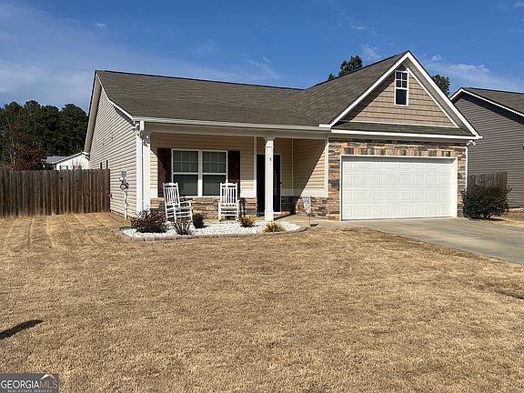 2nd image of 5 Willowrun Dr SW