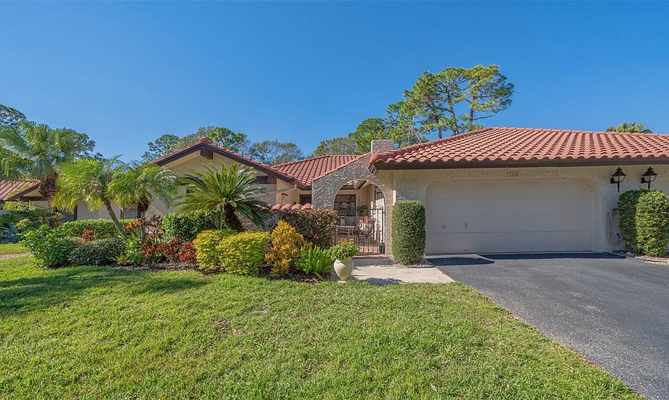 1st image of 5559 Golf Pointe Dr