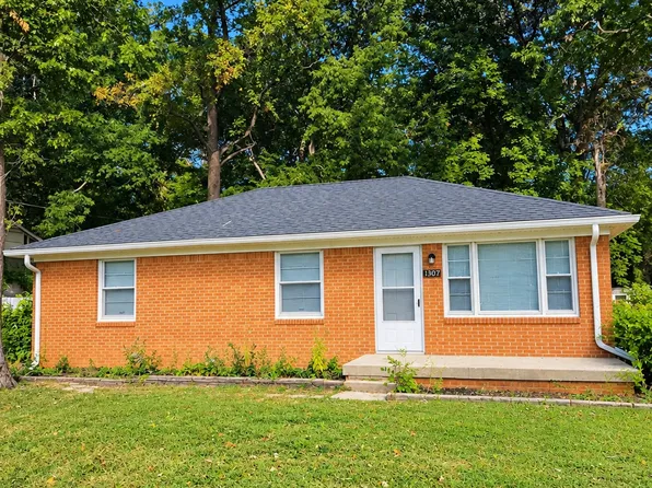 1307 N Ridgeview Dr, Indianapolis, IN 46219
