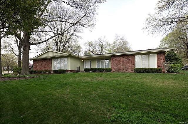 1st image of 1415 Michele Dr