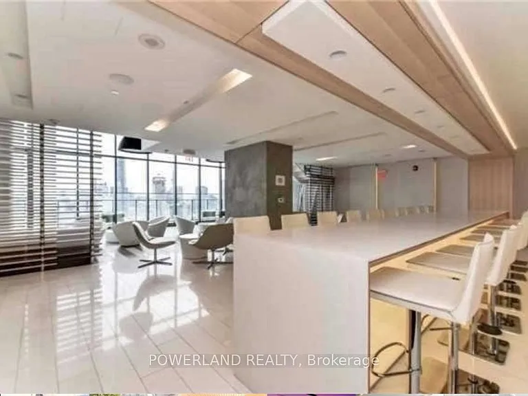 42 Charles St E #3605 — Photo 15