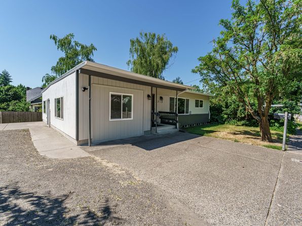 2319 E McLoughlin Blvd