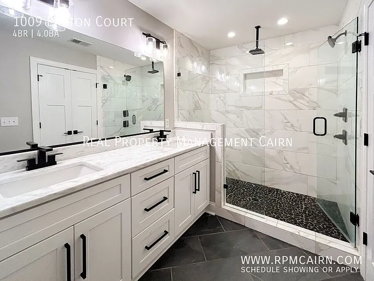 1009 Easton Ct — Photo 37