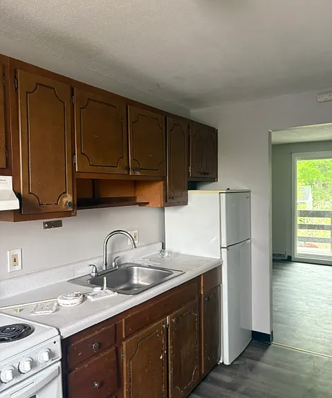 15 Cross St #10 — Photo 1