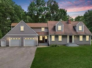 131 Castle Hill Rd, Windham, NH 03087