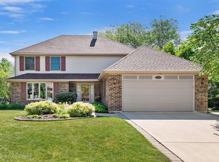1523 Castlewood Dr, Wheaton, IL