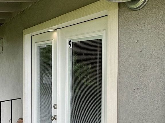 3rd image of 632 Berrydale Ave #9