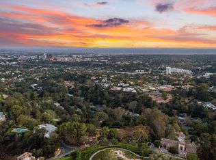 11100 Chalon Rd, Los Angeles, CA 90049