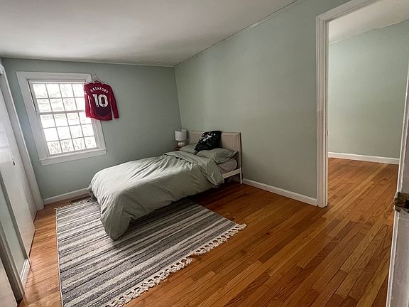 3rd image of 68 Jericho Rd #68