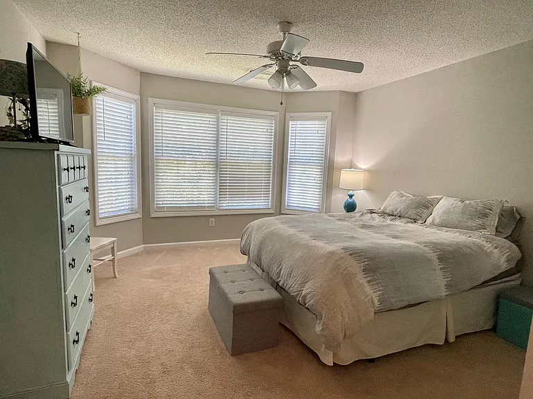 9015 Colony Village Ln — Photo 14