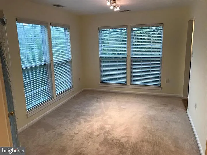 Amber Ridge Cir, Germantown — Photo 3