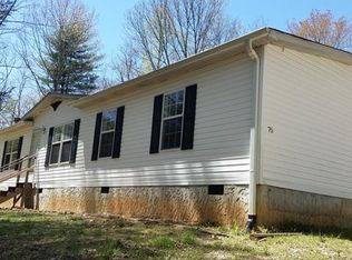 75 Casual Corner Ln, Hendersonville, NC 28792