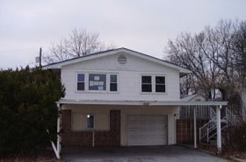 1st image of 640 S Lake Dr