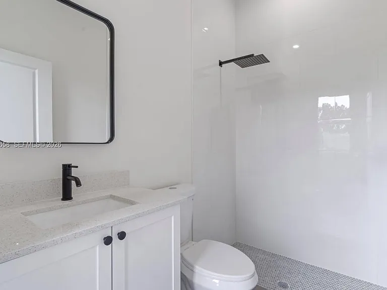 710 Peacock Ave — Photo 28