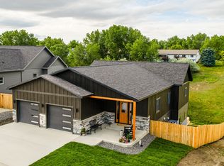 387 Legacy Rd, Sheridan, WY 82801