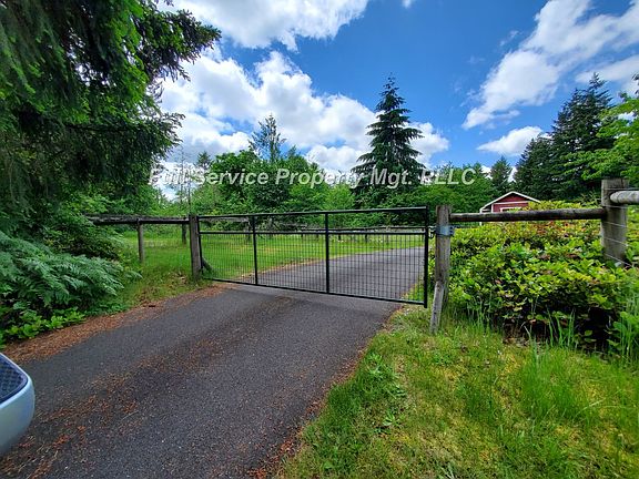 Gate to Cottage and Main house_06032020