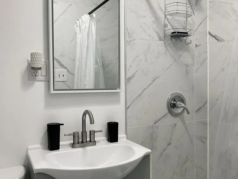 508 Elm St #3R — Photo 17