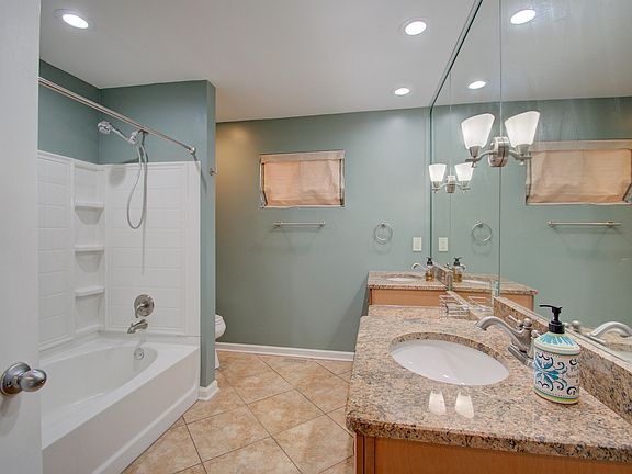 4th image of 3050 Brookwood Cir