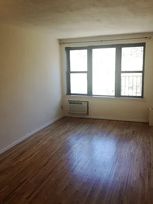 Rented by Sandra Greer Real Estate | media 12