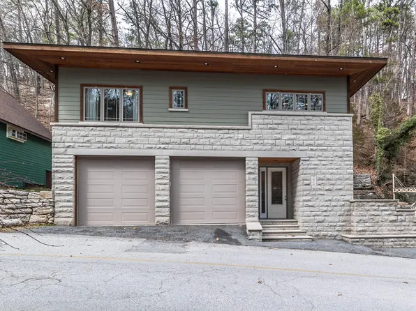35 Benton Street, Eureka Springs, AR 72632
