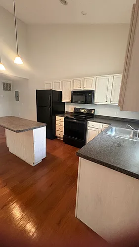 189 Dartmouth St #3 Photo 1