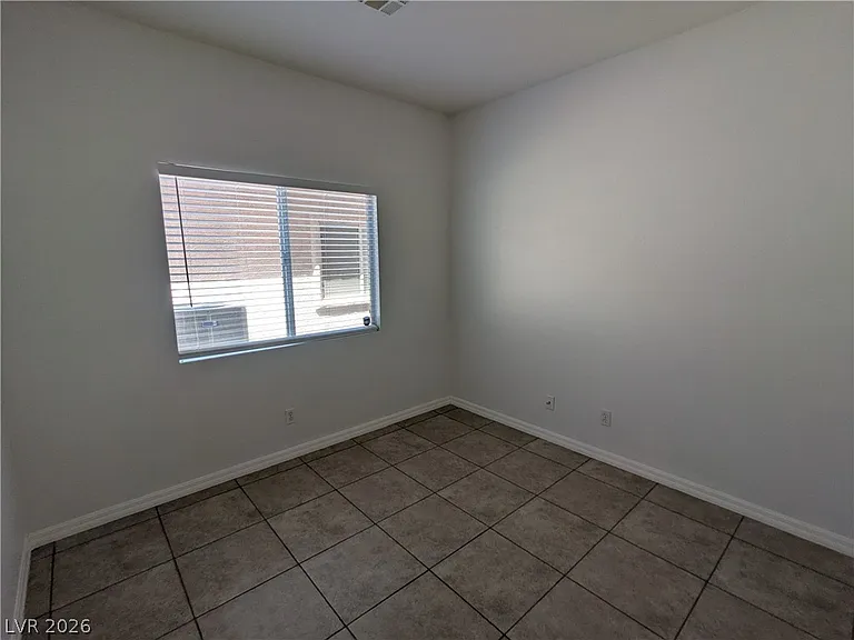 1016 Royal Plum Ln — Photo 12