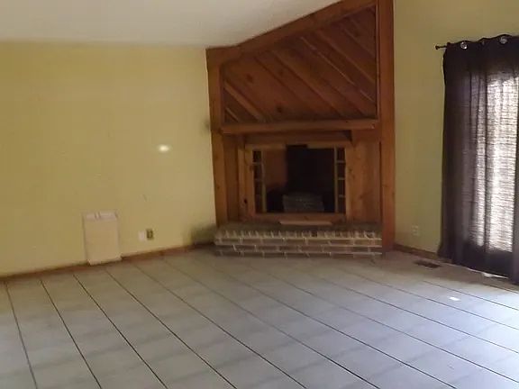 4th image of 1808 Terryton Dr