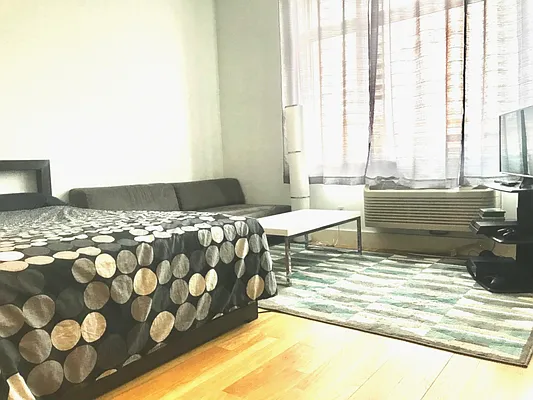 Rented by Modern Spaces | media 9