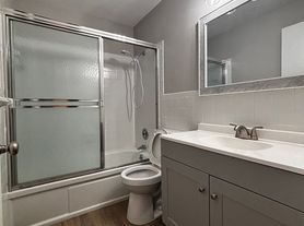 Spacious 2 bedroom 2 bath apartments in Harrison Township!, 2 beds  2.0 baths (1005 sqft)