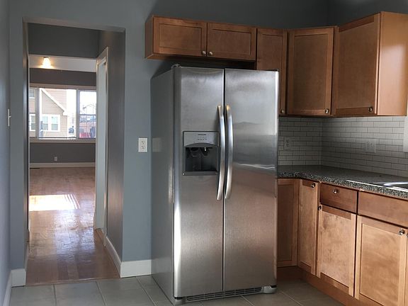 3rd image of 1135 Lathrop Ave APT 1