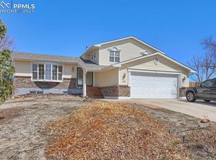 2910 Buttermilk Cir, Colorado Springs, CO 80918