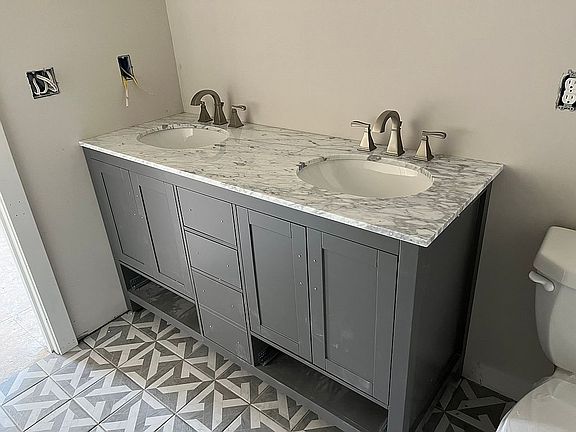 Master bath.