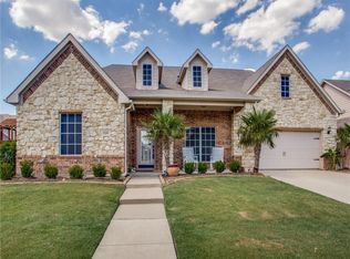 1209 Clairemont Ln, Burleson, TX 76028