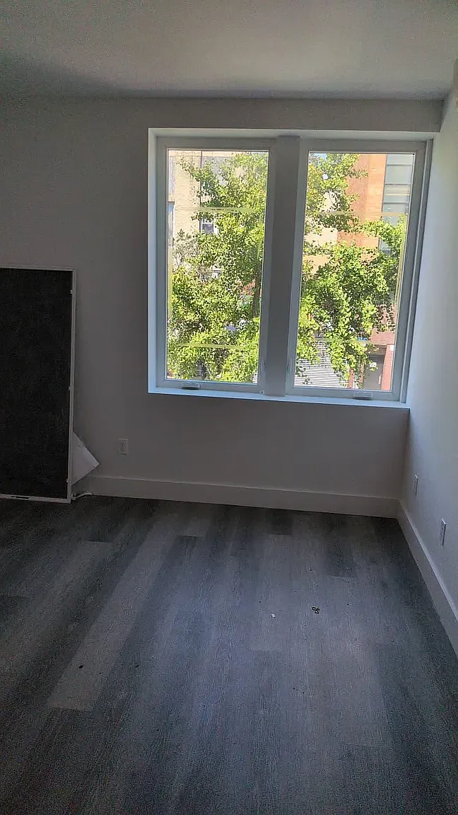 1918 Avenue M — Photo 1
