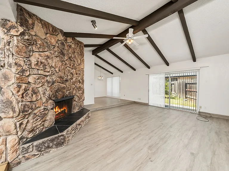 6228 Riverside Blvd — Photo 4