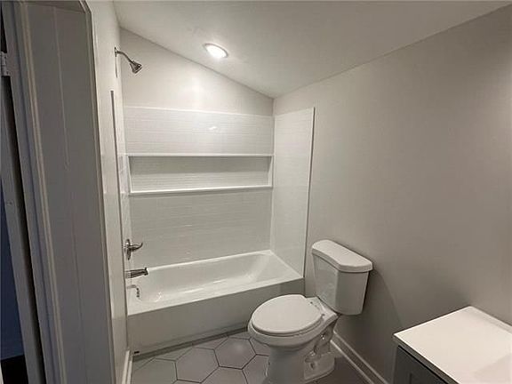 2nd image of 500 Kathleen Dr