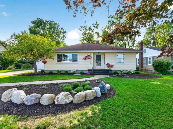 1329 Passolt St, Saginaw, MI 48638
