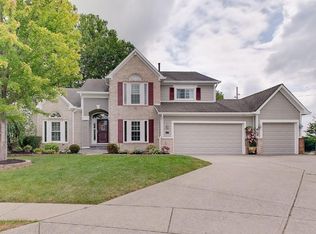 9681 Black Pine Ct, Fishers, IN