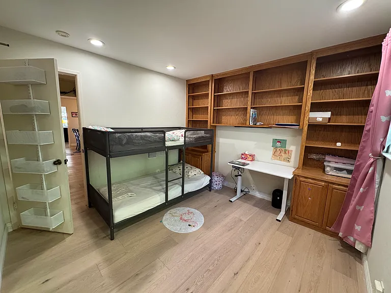 Kids bedroom