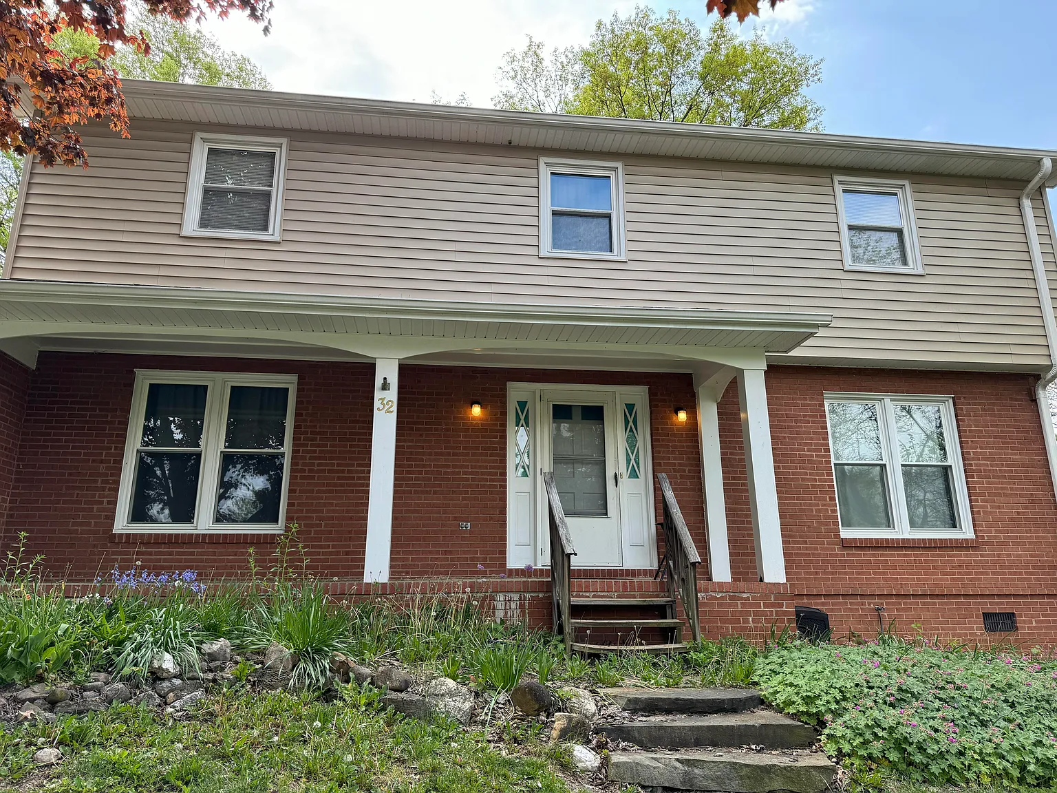 32 Emery St — Photo 3