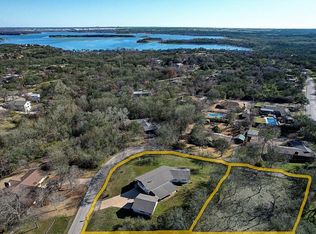 106 Townes Dr, Lakeside, TX 76108