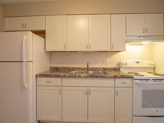 3rd image of 6267 Gravois Ave #2B