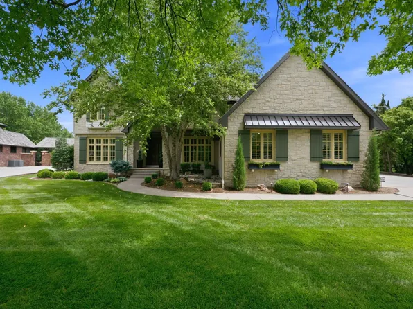 9423 E Cross Creek St, Wichita, KS 67206