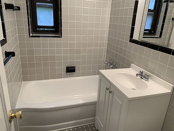 5th image of 8235 134th St APT 2C
