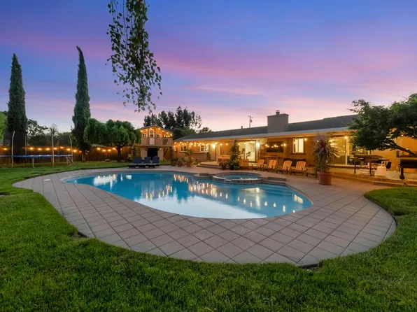 720 Peebles Ave, Morgan Hill, CA 95037