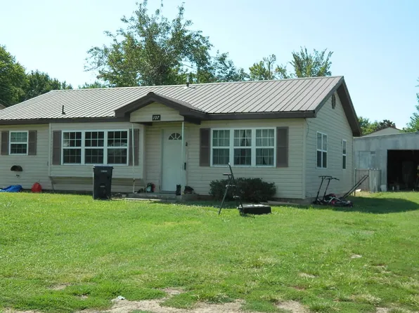 107 Boston St, Prairie Grove, AR 72753