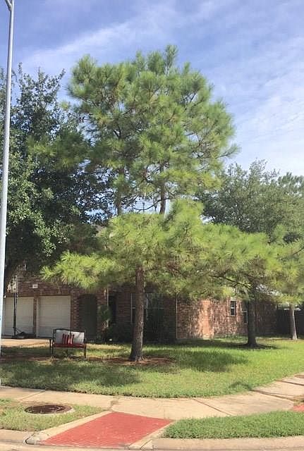 1st image of 9402 Bauer Oaks Dr