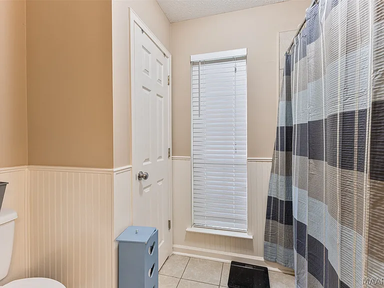 105 Foxwood Ct — Photo 19