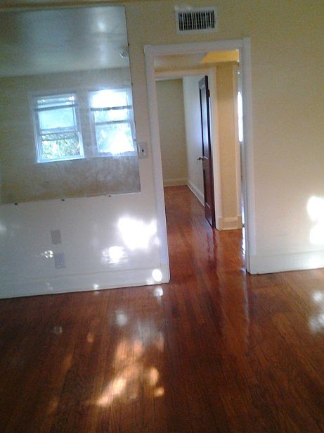 2nd image of 915 N Woodington Rd