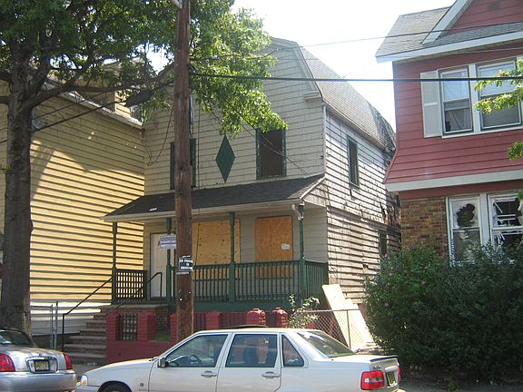 2nd image of 218 Eastern Pkwy